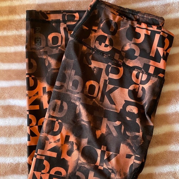 Reebok Cropped Leggings - Picture 5 of 6